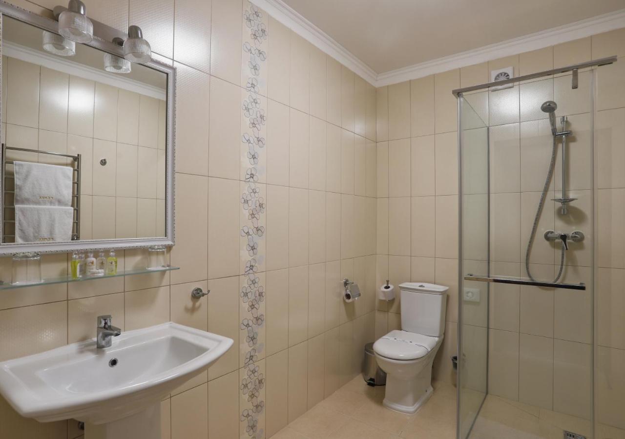 Fenix Town Hotel Vinnytsia Exterior foto
