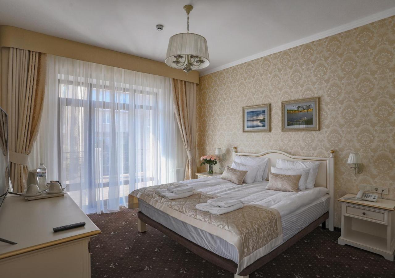 Fenix Town Hotel Vinnytsia Exterior foto