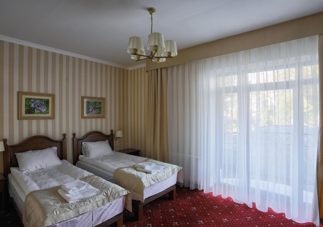 Fenix Town Hotel Vinnytsia Exterior foto