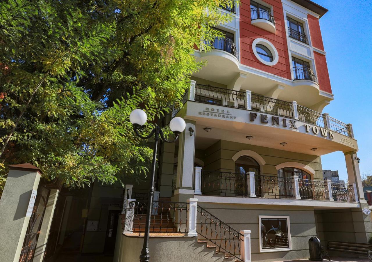 Fenix Town Hotel Vinnytsia Exterior foto