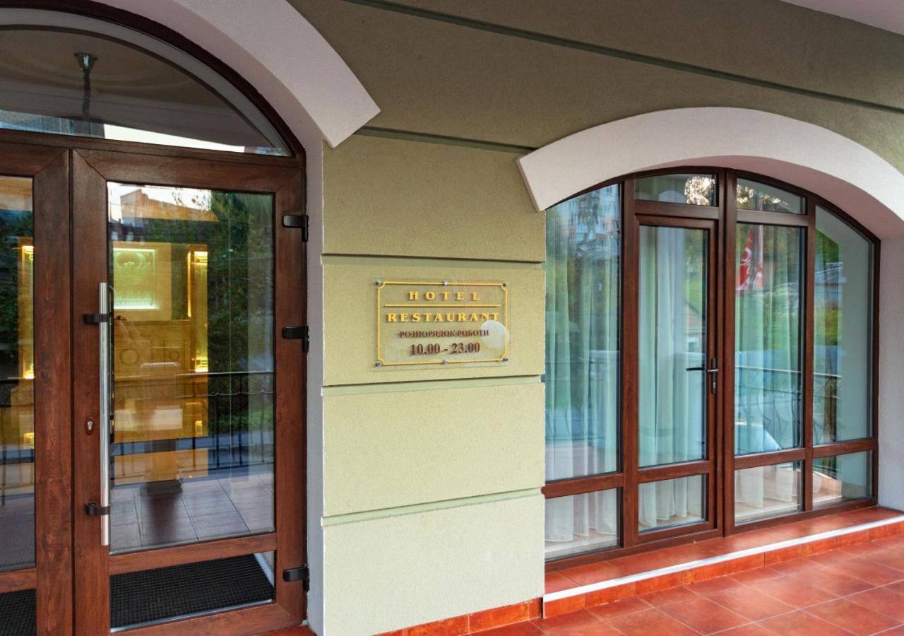 Fenix Town Hotel Vinnytsia Exterior foto